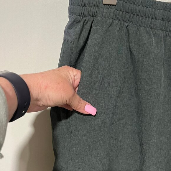 Men's DSG Olive Green athletic shorts, Drawstring, Size Large - Picture 2 of 12